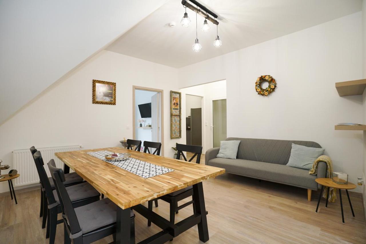 Koffer Apartman Eger Zewnętrze zdjęcie
